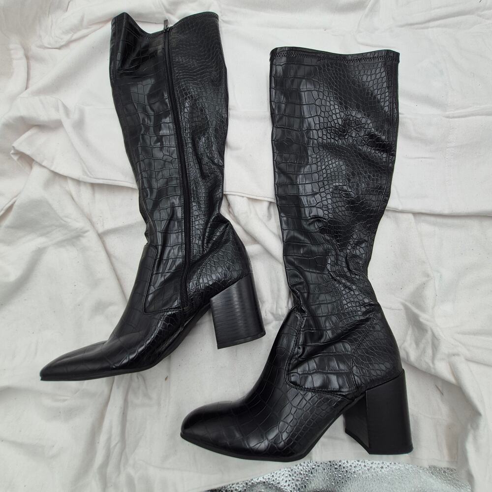 NEW Franco Sarto Talfer knee-high boots black crocodile-embossed print SIZE 9M